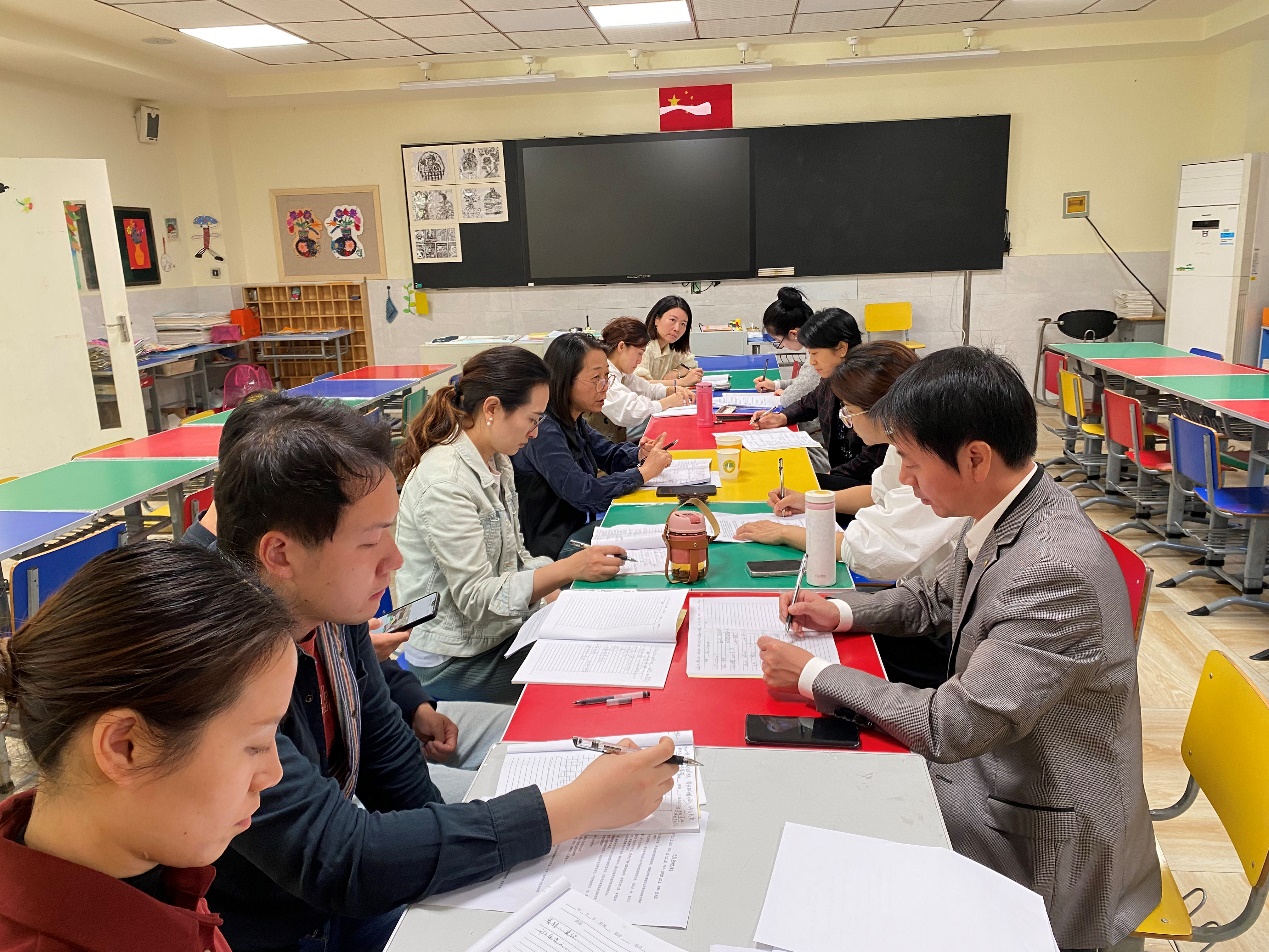 專家引領(lǐng)，精耕課堂——美術(shù)組課例研修報(bào)道-2023-11-03_html_m41f535.jpg