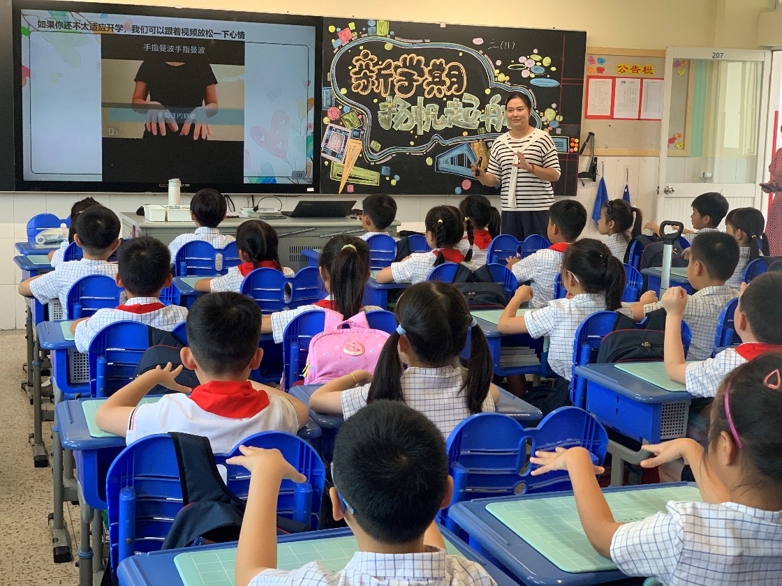 開學(xué)報到當(dāng)天的報道_html_37a89cf2.jpg 開學(xué)報到當(dāng)天的報道_html_37a89cf2.jpg