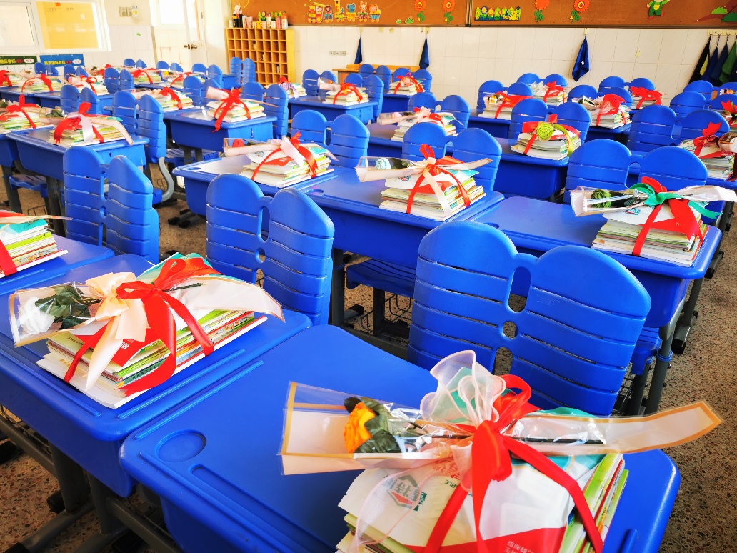 開學(xué)報到當(dāng)天的報道_html_m7c24333b.jpg 開學(xué)報到當(dāng)天的報道_html_m7c24333b.jpg